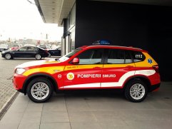 SMURD a primit două mașini BMW X3