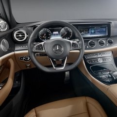 Mercedes-Benz Clasa E - un interior impresionant